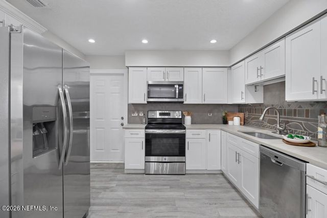 1625 ASHMORE GREEN Drive, Jacksonville, FL 32246