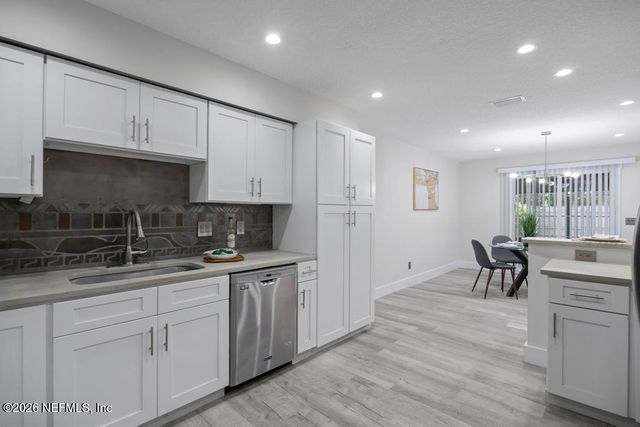 1625 ASHMORE GREEN Drive, Jacksonville, FL 32246
