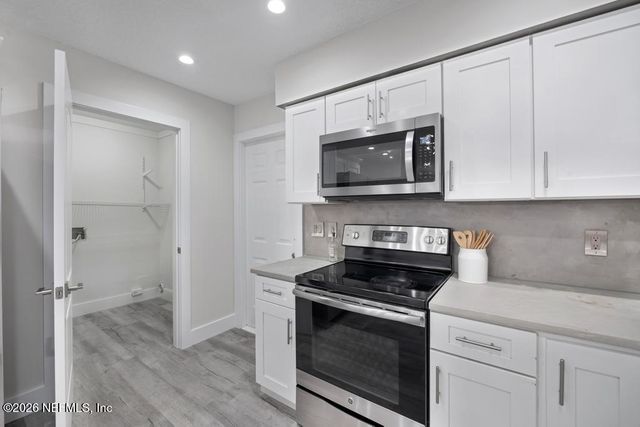 1625 ASHMORE GREEN Drive, Jacksonville, FL 32246