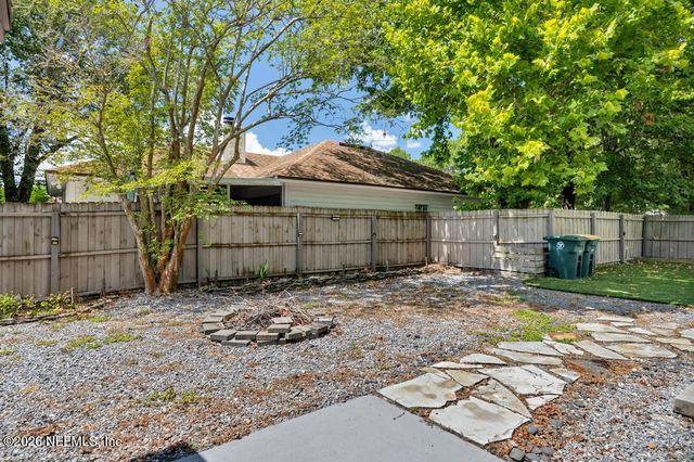 1625 ASHMORE GREEN Drive, Jacksonville, FL 32246