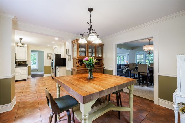 870 Maple Dr, Webster, NY 14580