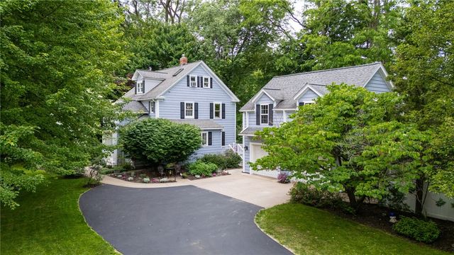 870 Maple Dr, Webster, NY 14580