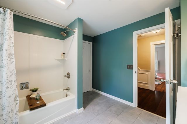 870 Maple Dr, Webster, NY 14580