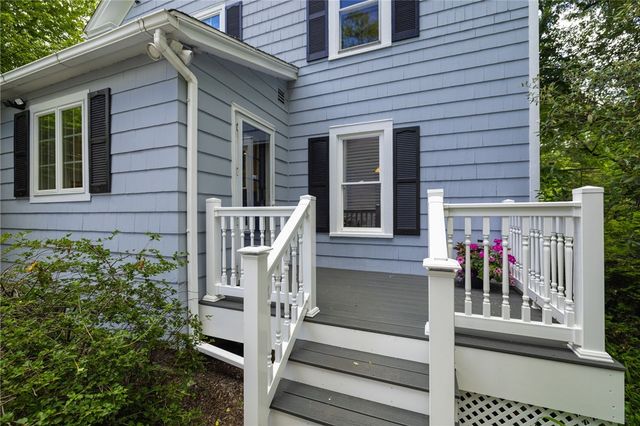 870 Maple Dr, Webster, NY 14580