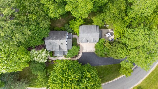 870 Maple Dr, Webster, NY 14580