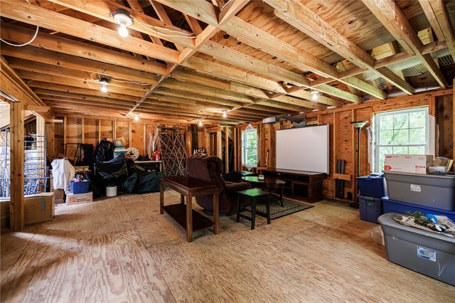 870 Maple Dr, Webster, NY 14580