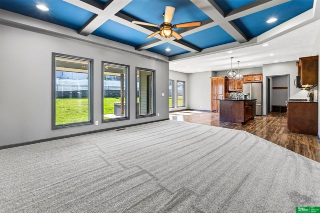 10009 S 106 Street, Papillion, NE 68046