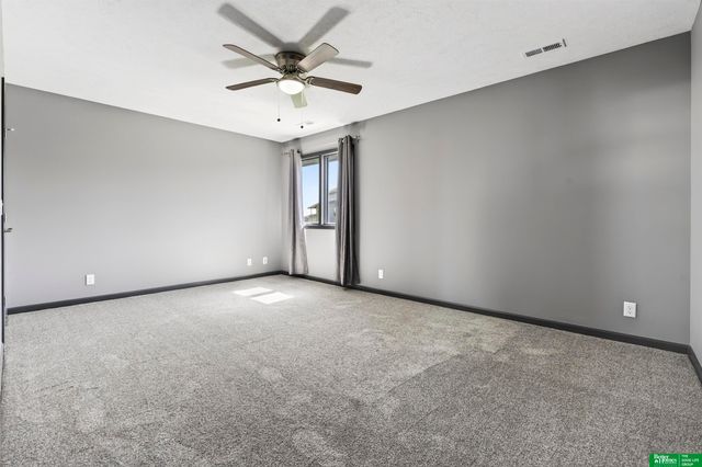 10009 S 106 Street, Papillion, NE 68046