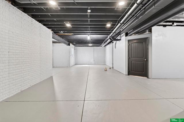 10009 S 106 Street, Papillion, NE 68046