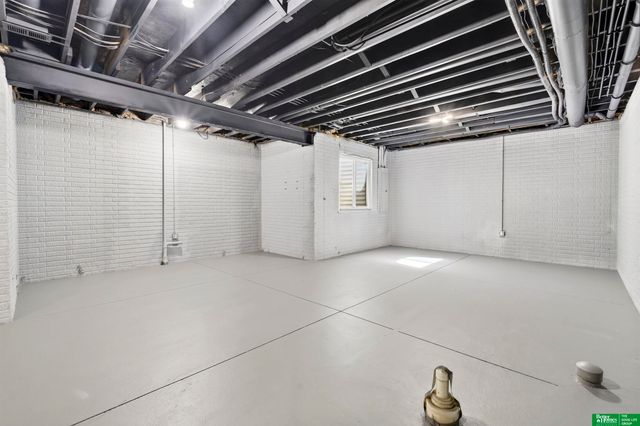 10009 S 106 Street, Papillion, NE 68046