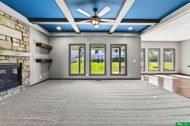 10009 S 106 Street, Papillion, NE 68046