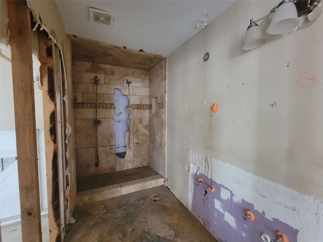 2122 Papoose Trail, Crosby, TX 77532