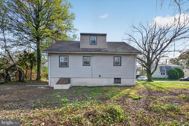 538 PERSHING AVE, Darby, PA 19023