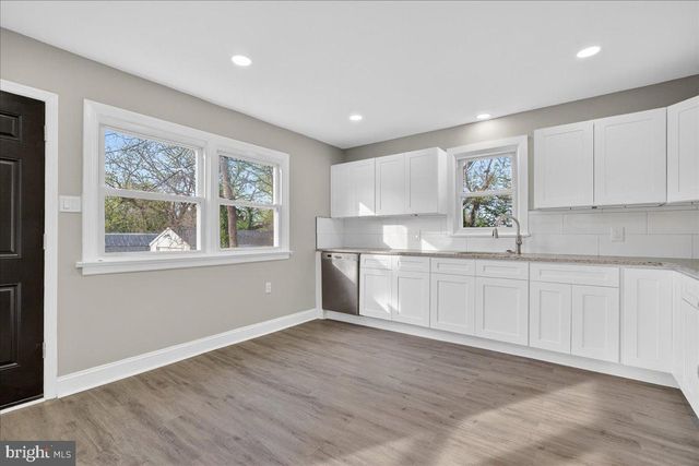 538 PERSHING AVE, Darby, PA 19023