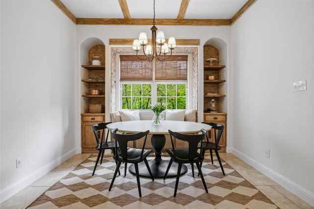 1833 Southpark Drive, Arlington, TX 76013