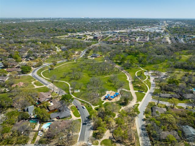 1833 Southpark Drive, Arlington, TX 76013