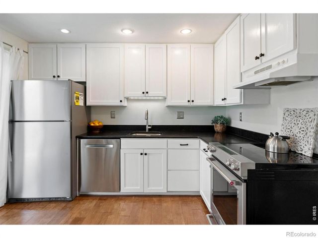209 W Sycamore Lane, Louisville, CO 80027