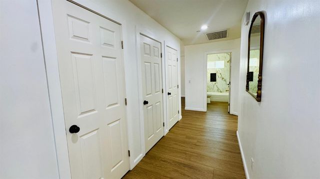 801 S Oleander Avenue, Bakersfield, CA 93304