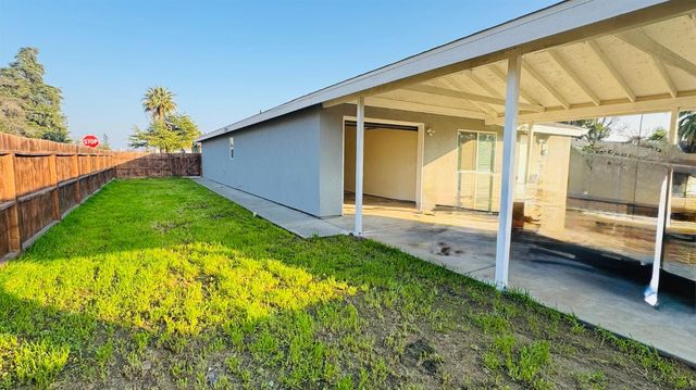 801 S Oleander Avenue, Bakersfield, CA 93304