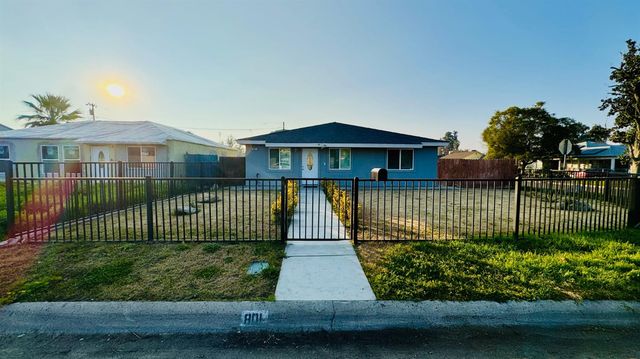 801 S Oleander Avenue, Bakersfield, CA 93304