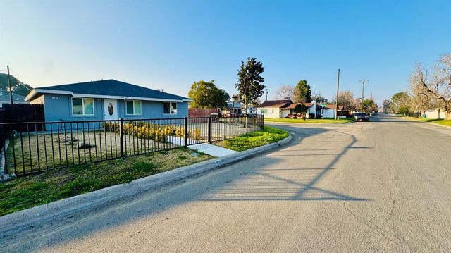 801 S Oleander Avenue, Bakersfield, CA 93304