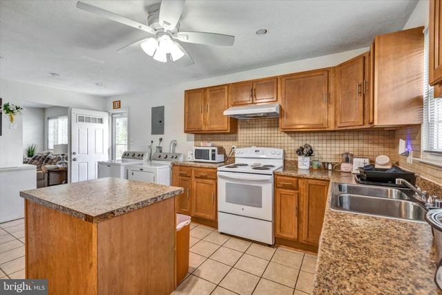7167 FAIRBROOK RD, Windsor Mill, MD 21244