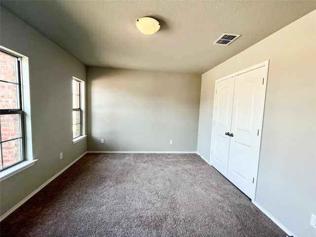 928 Madeline Lane, Cleburne, TX 76033