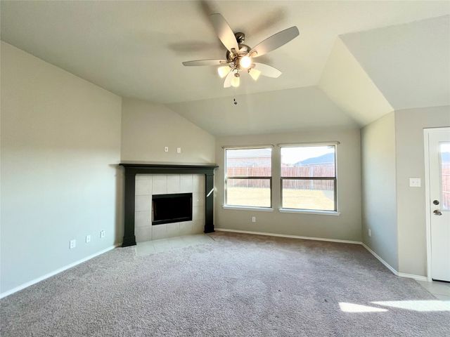 928 Madeline Lane, Cleburne, TX 76033