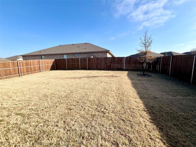 928 Madeline Lane, Cleburne, TX 76033