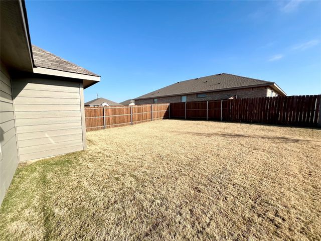 928 Madeline Lane, Cleburne, TX 76033