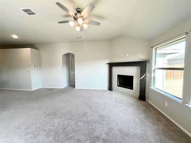 928 Madeline Lane, Cleburne, TX 76033