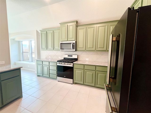 928 Madeline Lane, Cleburne, TX 76033