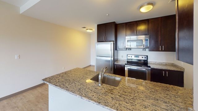 225 Centre 621, Boston, MA 02119