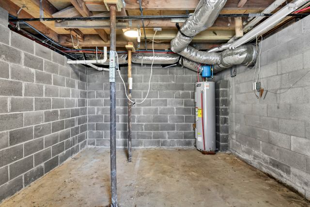 803 Old Woodmont Blvd, Clarksville, TN 37040