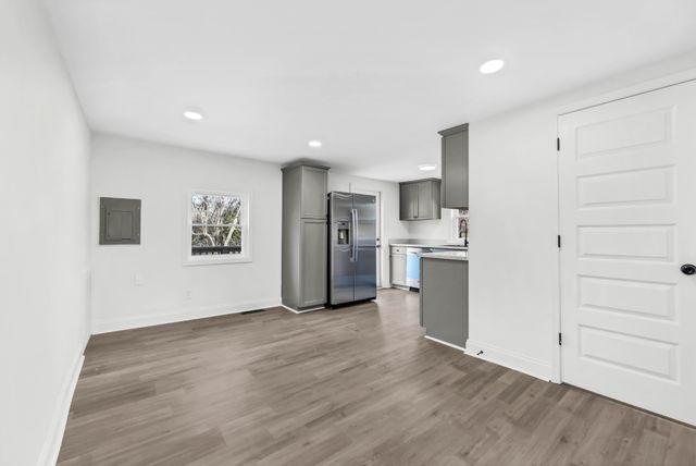 803 Old Woodmont Blvd, Clarksville, TN 37040