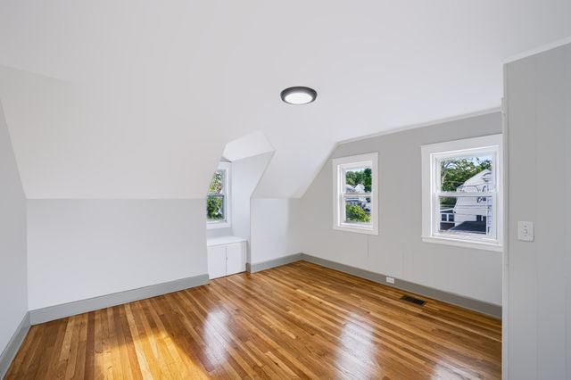 22 Ruggles St, Quincy, MA 02169