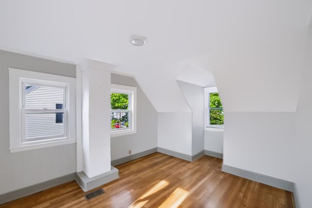22 Ruggles St, Quincy, MA 02169
