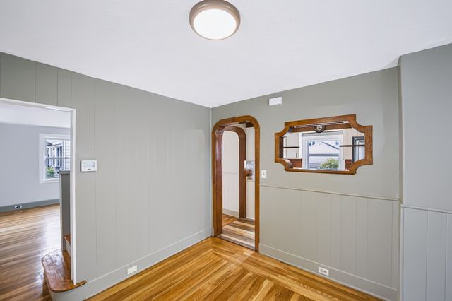 22 Ruggles St, Quincy, MA 02169