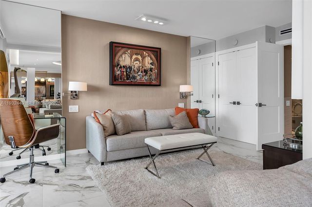 9 Island Ave 2104, Miami Beach, FL 33139