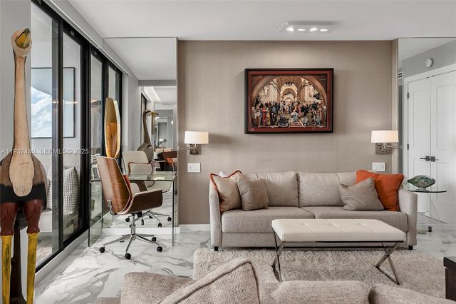 9 Island Ave 2104, Miami Beach, FL 33139