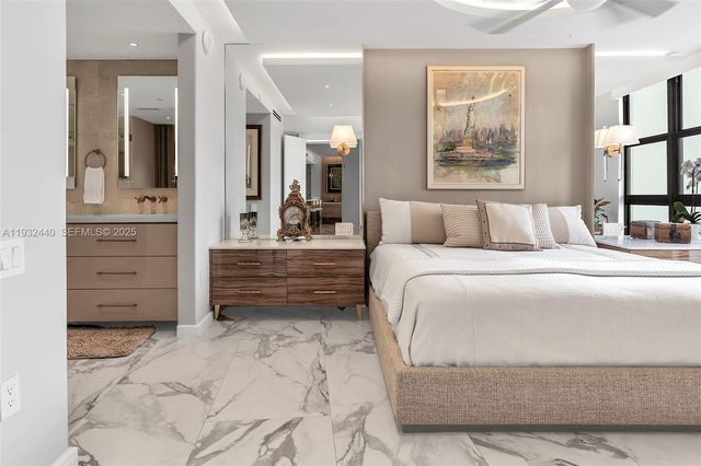 9 Island Ave 2104, Miami Beach, FL 33139