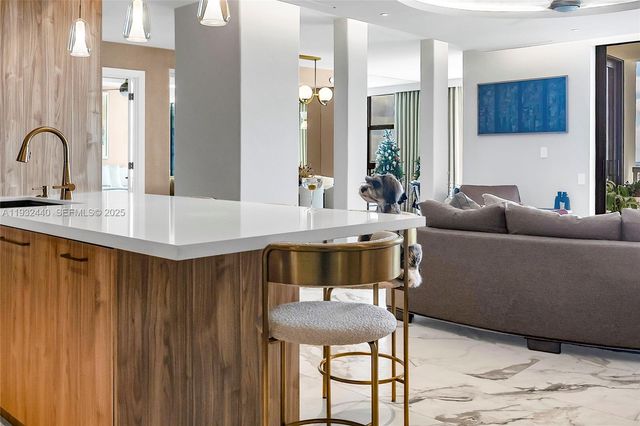 9 Island Ave 2104, Miami Beach, FL 33139