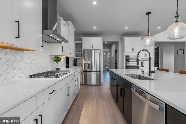10115 PREMIER ST, Fredericksburg, VA 22408
