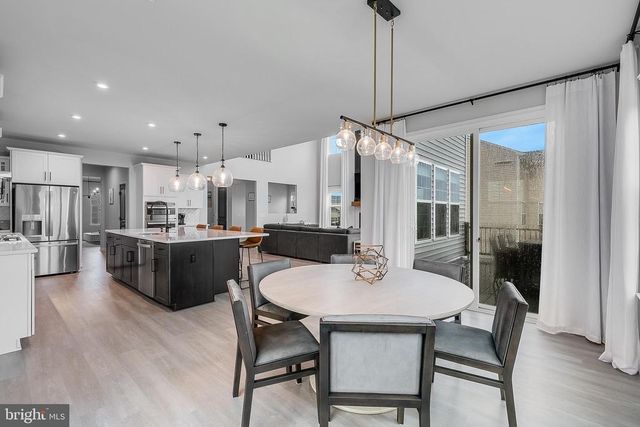 10115 PREMIER ST, Fredericksburg, VA 22408