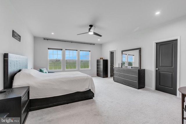 10115 PREMIER ST, Fredericksburg, VA 22408