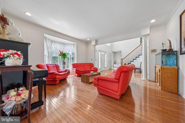 2 CHAMBERLIN CT, Cranbury, NJ 08512