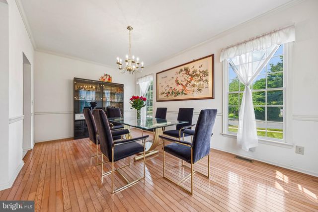 2 CHAMBERLIN CT, Cranbury, NJ 08512