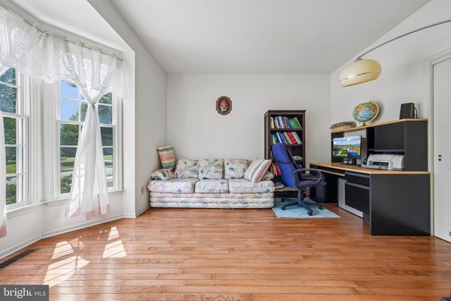 2 CHAMBERLIN CT, Cranbury, NJ 08512