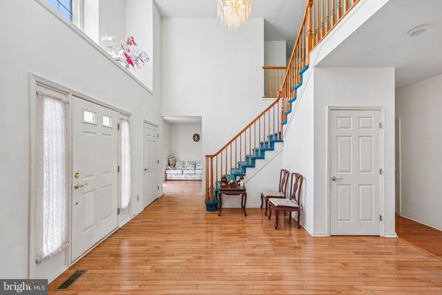2 CHAMBERLIN CT, Cranbury, NJ 08512