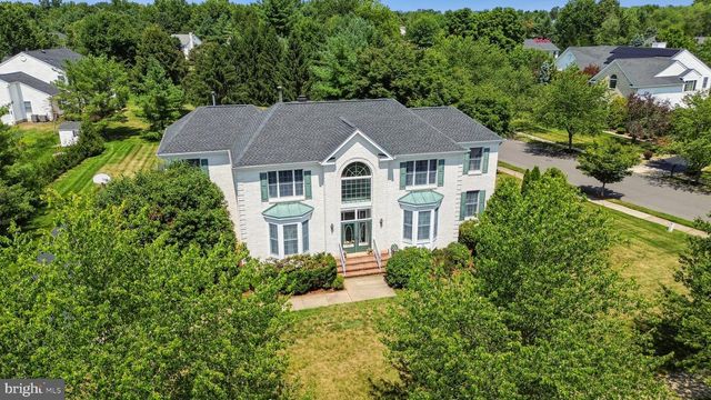 2 CHAMBERLIN CT, Cranbury, NJ 08512